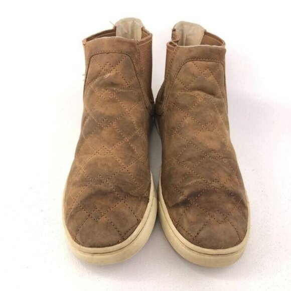 UGG Hollyn Deco Quilt Ankle Boots 8 - Picture 4 of 11